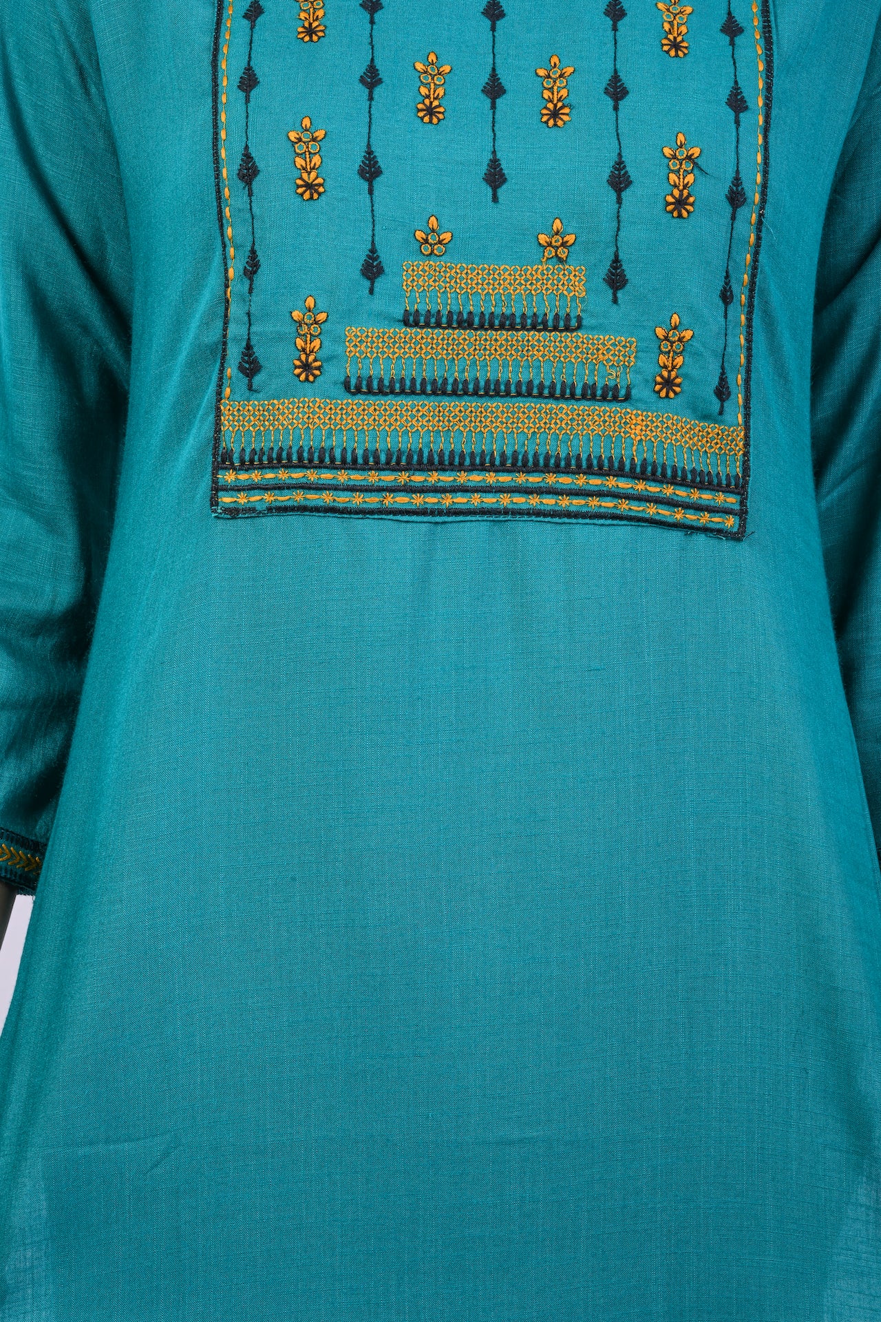 J'TTON Rayon Embroidered Straight Kurti (Pari)