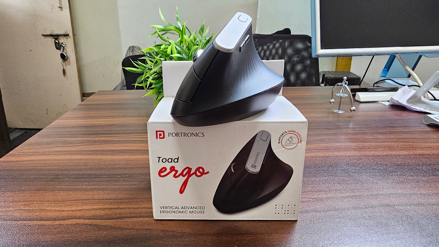 Portronics Toad Ergo Vertical Advanced Wireless Ergonomic Mouse 2.4Ghz, 6D Button, Wrist Support, Adjustable DPI upto 1200, Supports Hand Posture(Black)